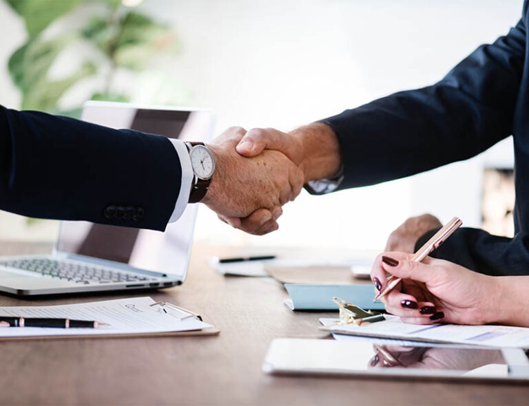 Beneficios de implantar el CRM adecuado para una prescripción efectiva